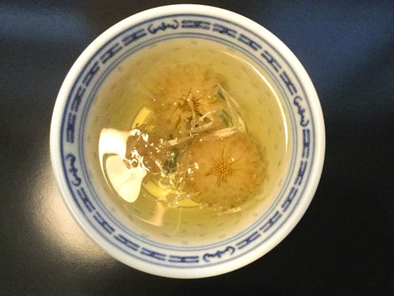 chung con fiori di crisantemo